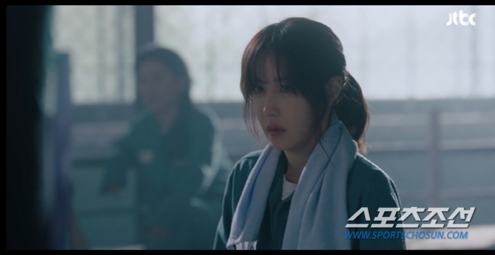 [이정혁의 수다톡톡]"男배우는 거들뿐". 박민영·이지아·이하늬, '센 언…