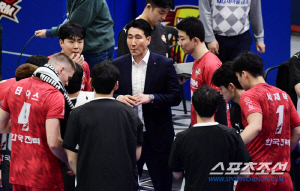 '4득점에 뼈아픈 범실만' 권영민 감독 일침 