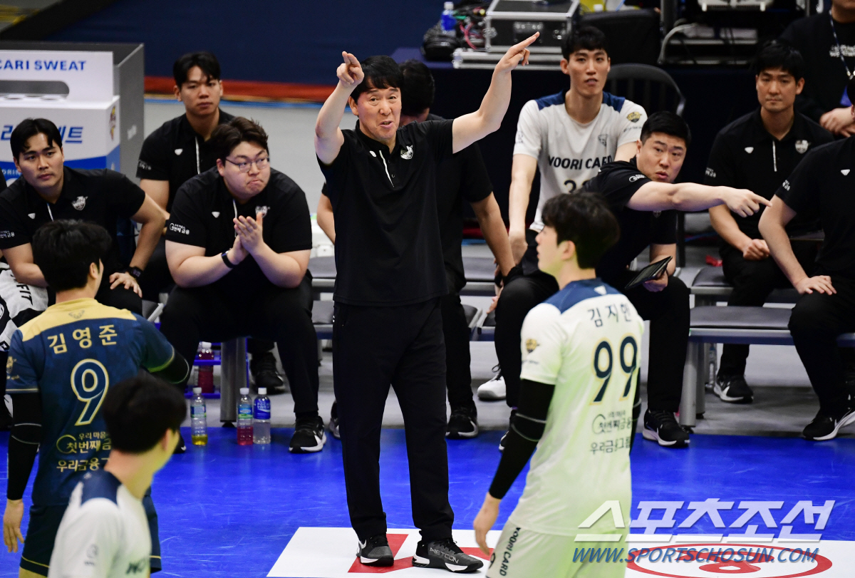 "호주 강하다지만, SON 있어 한국 승리 예상...공은 둥글다" 신영철…
