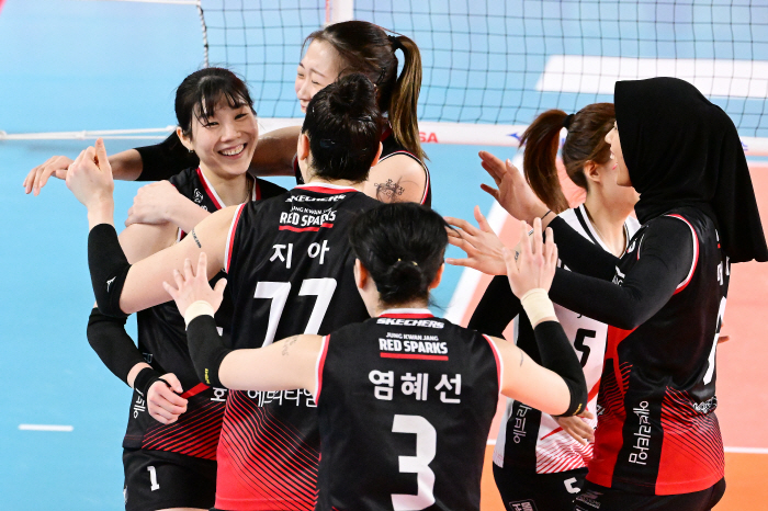 '대어 낚았다' 3위에 승점 2점 차 성큼…"지금은 승점이 중요, 투지만…