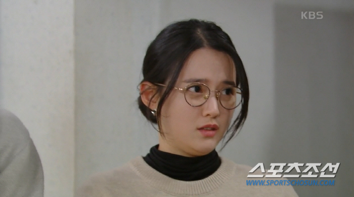 유이, '혼전 임신'설정환에 "오빠 미쳤냐. 내 손에 한번 죽어봐라"