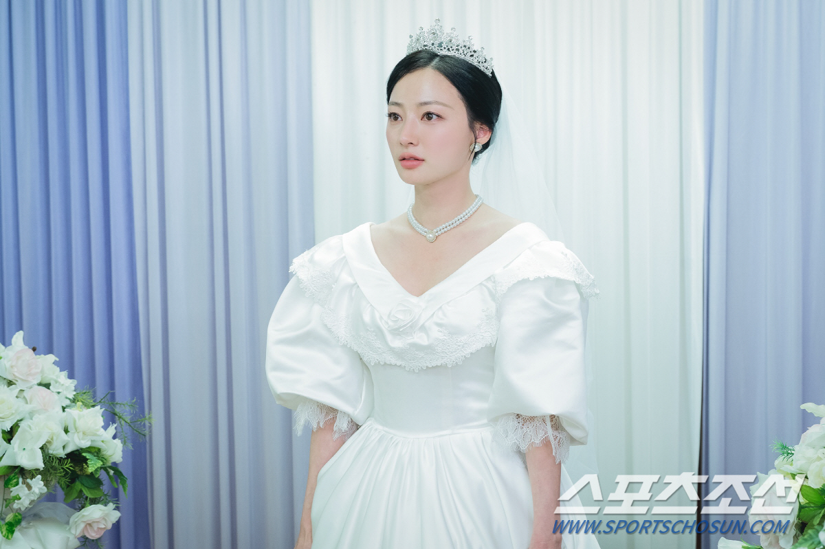 [SC프리뷰]이이경-송하윤, 드디어 결혼 …박민영 결혼식장 직접 등판!