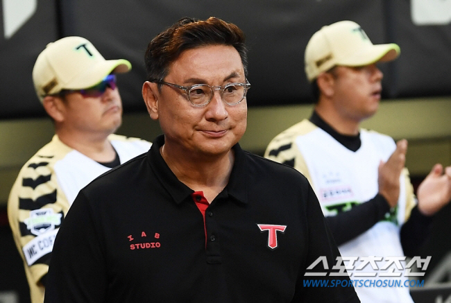 "본인들이 KIA 감독 후보인걸 모른다" 후보는 추려졌다, 타이거즈색 고…