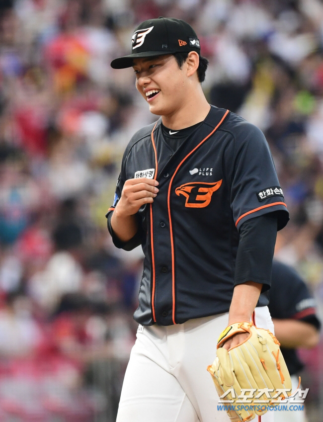 21세 문동주의 달라진 태극마크 무게감. '대만→호주→MLB' 어느덧 국…