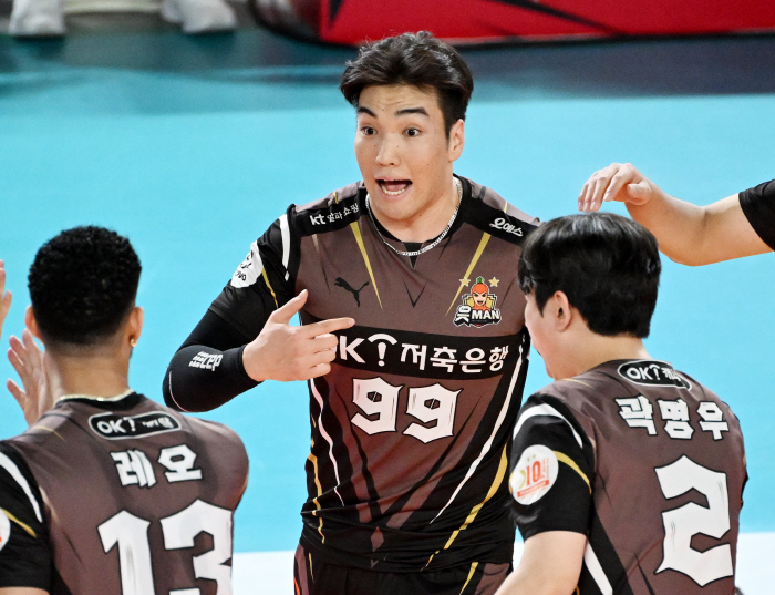 "쿠바 스타일은 아니지만…" '부드러운 남자' 레오의 변신 이끈 오기노 …