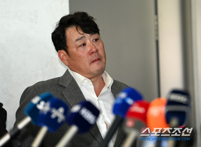 "야구인 전화 안받고 있다." 논란 사전 차단 중. 호주 못가고 광주에서…