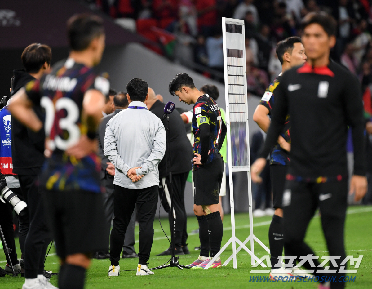 풋볼런던, SON 눈물도 안 말랐는데 "토트넘 복귀 확정..11일 브라이…