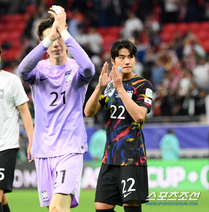 [카타르ON]'괴물수비수' 김민재 없다고 '와르르' 몰락, 韓 축구의 씁…