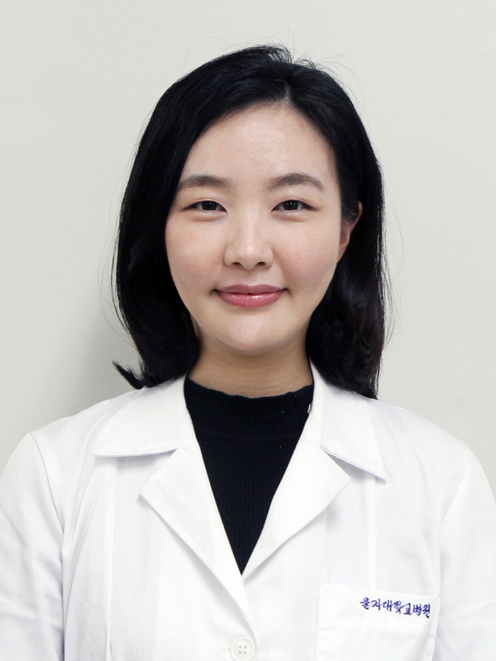 우리 아이 혹시 척추측만증? 성장기 바른 자세·조기발견 중요