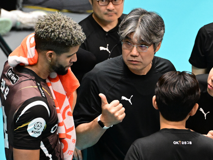 "이런 선수는 처음" 하나가 된 레오+오기노 감독, 이제 같은 곳만 바라…