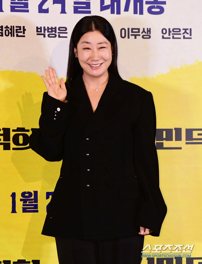 '시민덕희' 라미란, 실화 주인공 김성자 씨와 MBC '2시 뉴스외전' …