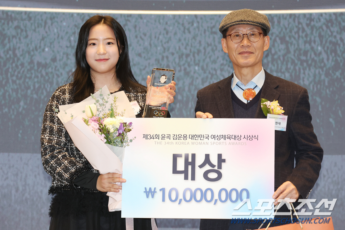 "여서정 옆에 신유빈" 함께라서 행복한 '여-신 강림' 윤곡상