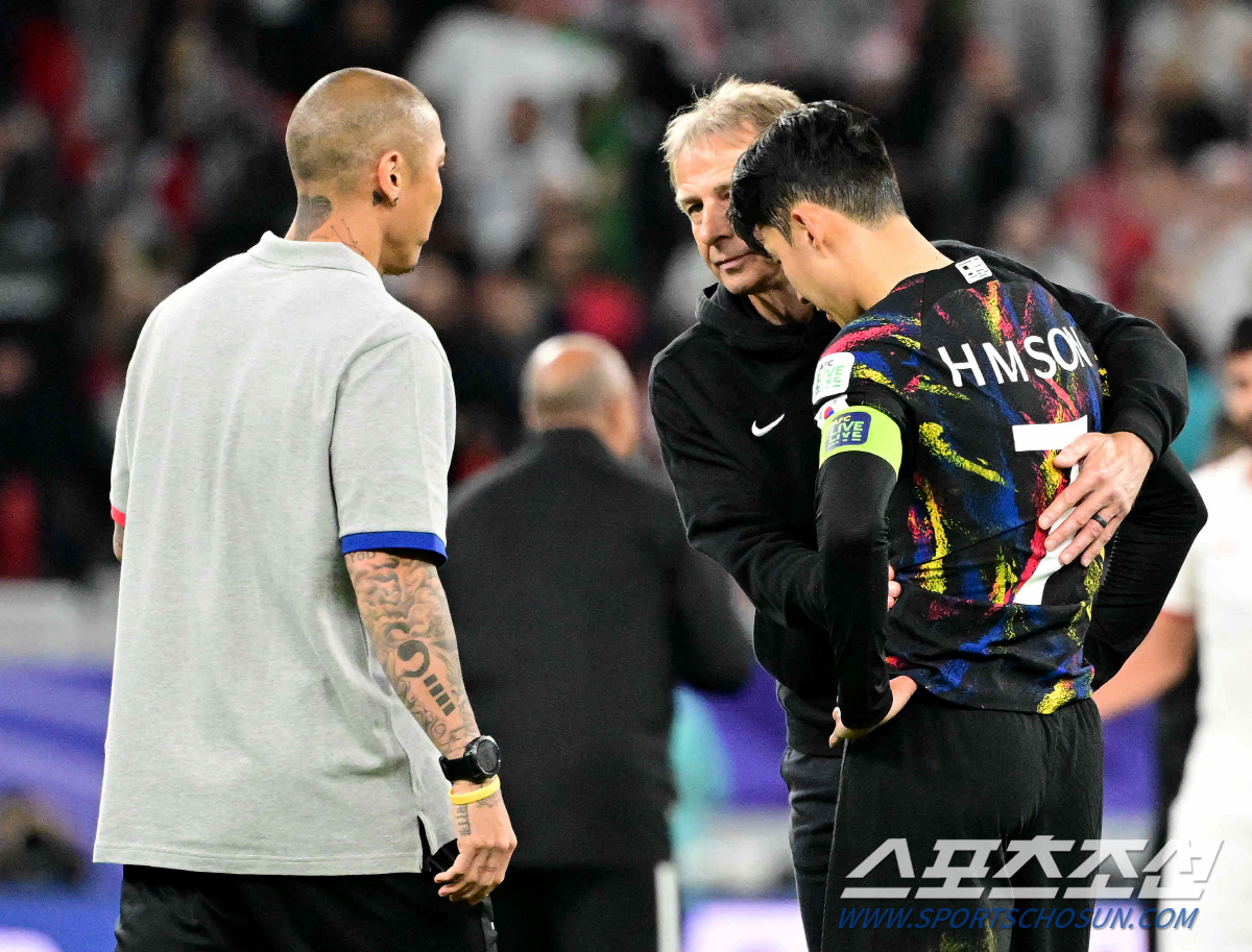 [김성원의 센터서클]'잃어버린 1년' 클린스만, '해줘 축구'의 허상…정…