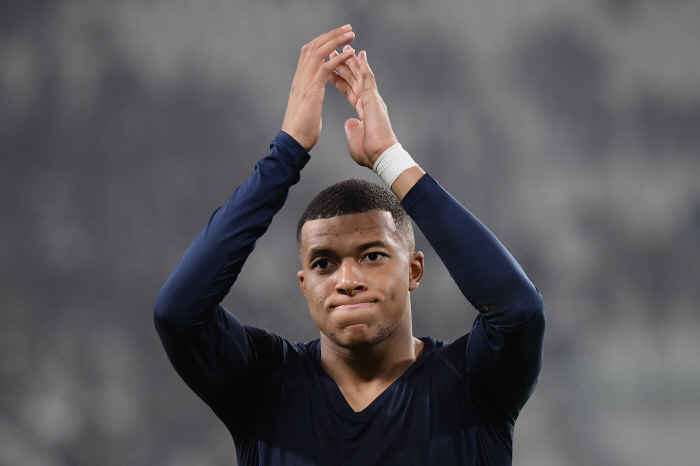 "이적하고 싶다고 말만 해!"...PSG, 음바페 대체자로 '클럽+음주 …