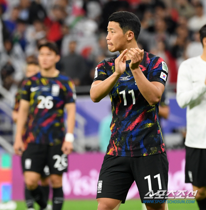[카타르ON]'부상투혼' 황희찬 "힘 되지 못해 미안, 항상 이기는 축구…