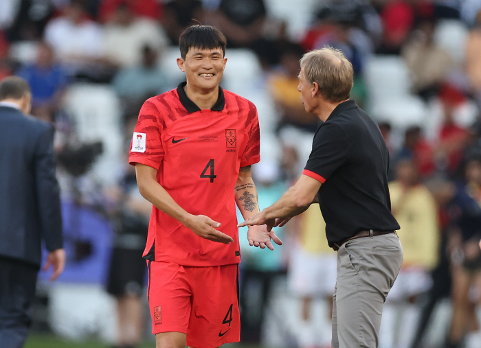 "제가 돌아왔습니다" 괴물 김민재, 亞컵 탈락 하루만에 뮌헨 훈련 복귀……