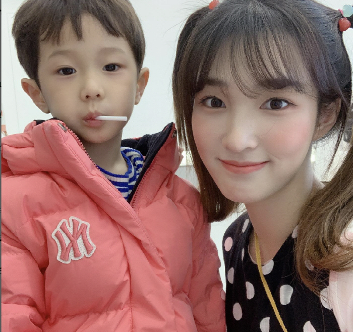 율희, '이혼·양육권 포기' 후 子 재율과 게임으로 원격 소통 "열심히 …