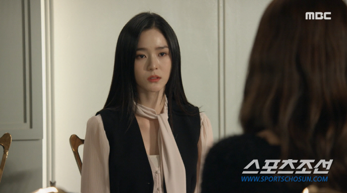 '모녀' 윤해영- 오승아, 한 집에서 전노민 두고 쟁탈전. 막장도 이런 …