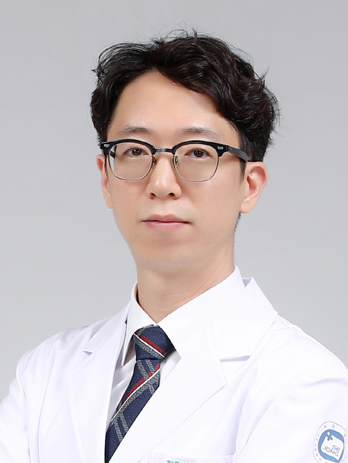 장거리 운전에 허리 '악~', 척추피로증후군 의심