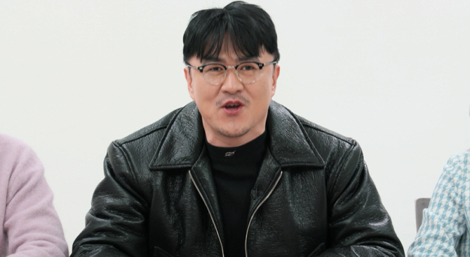 '나솔' 모태솔로 맞아? 이석훈 닮은 훈남 등장…꽃미소→레드헤어 솔로녀도…