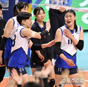 '블로킹 14-1 압도' 현대건설, GS칼텍스 잡고 선두 행진 재시동