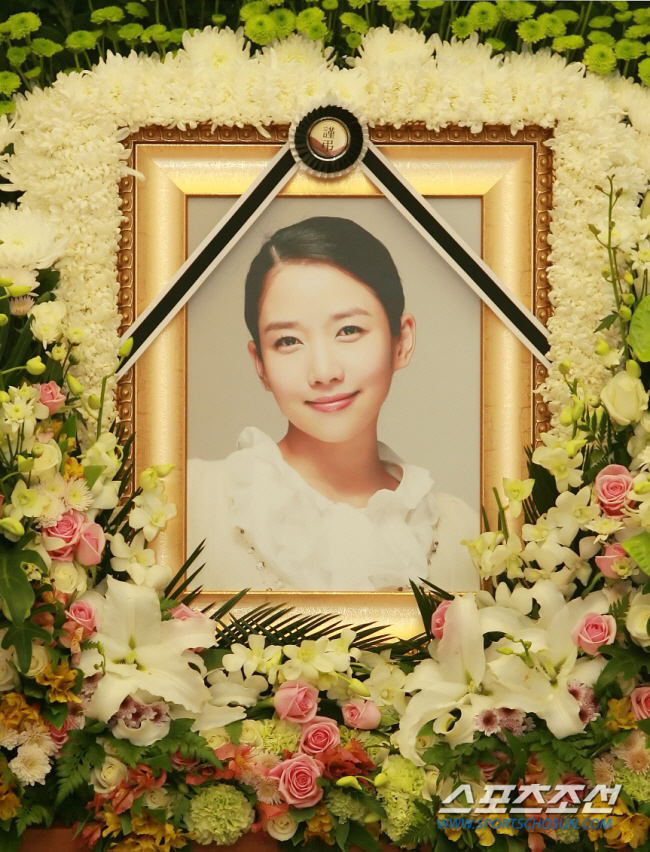 [종합] '로코 퀸' 故정다빈, 오늘(10일) 17주기…영원히 그리울 이…