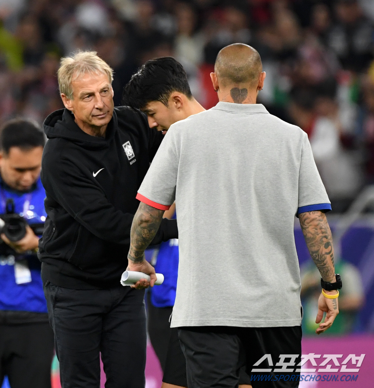 '역대급 낭비, 경질하자!' 클린스만 거취 논란 일파만파, 정치권 이어 …