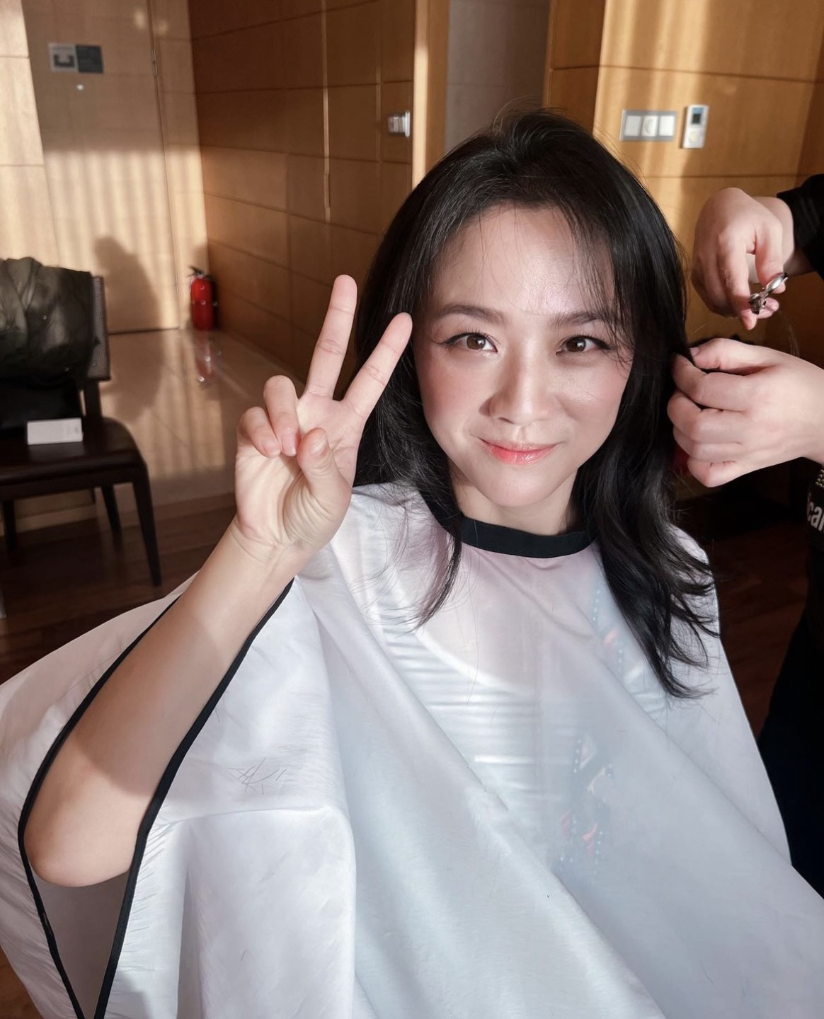 영화에 이어 책까지…'김태용 감독♥'탕웨이, '헤어질 결심' 향한 애정 …