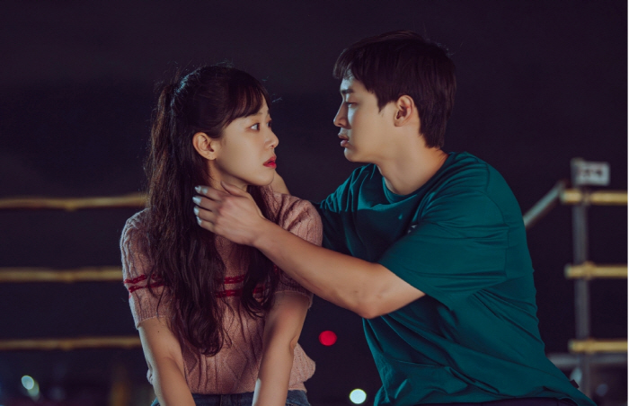 [SC인터뷰] "장동윤? 백두와 닮아 더 좋았다"…'모래꽃' 이주명이 이…