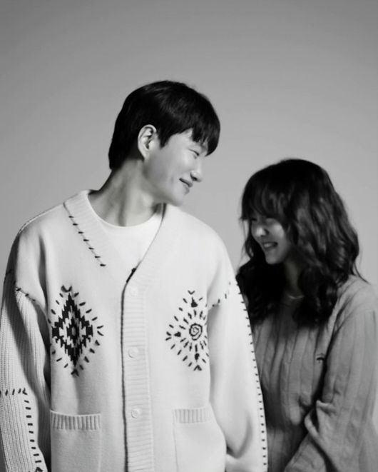 [종합] "우리는 가치관 쌍둥이"…'5월 결혼' 김기리♥문지인, '꿀' …
