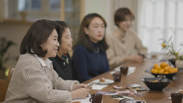 '국민 엄마' 김미경, KBS 설특집 다큐 '장녀들' 내레이터 참여…11…