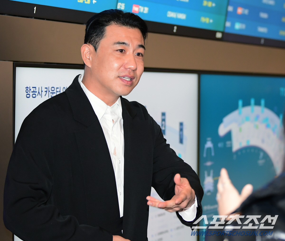 "과연 '그 때'가 언제 올까 기대된다" 24시즌 만의 새 출발, 짐승남…