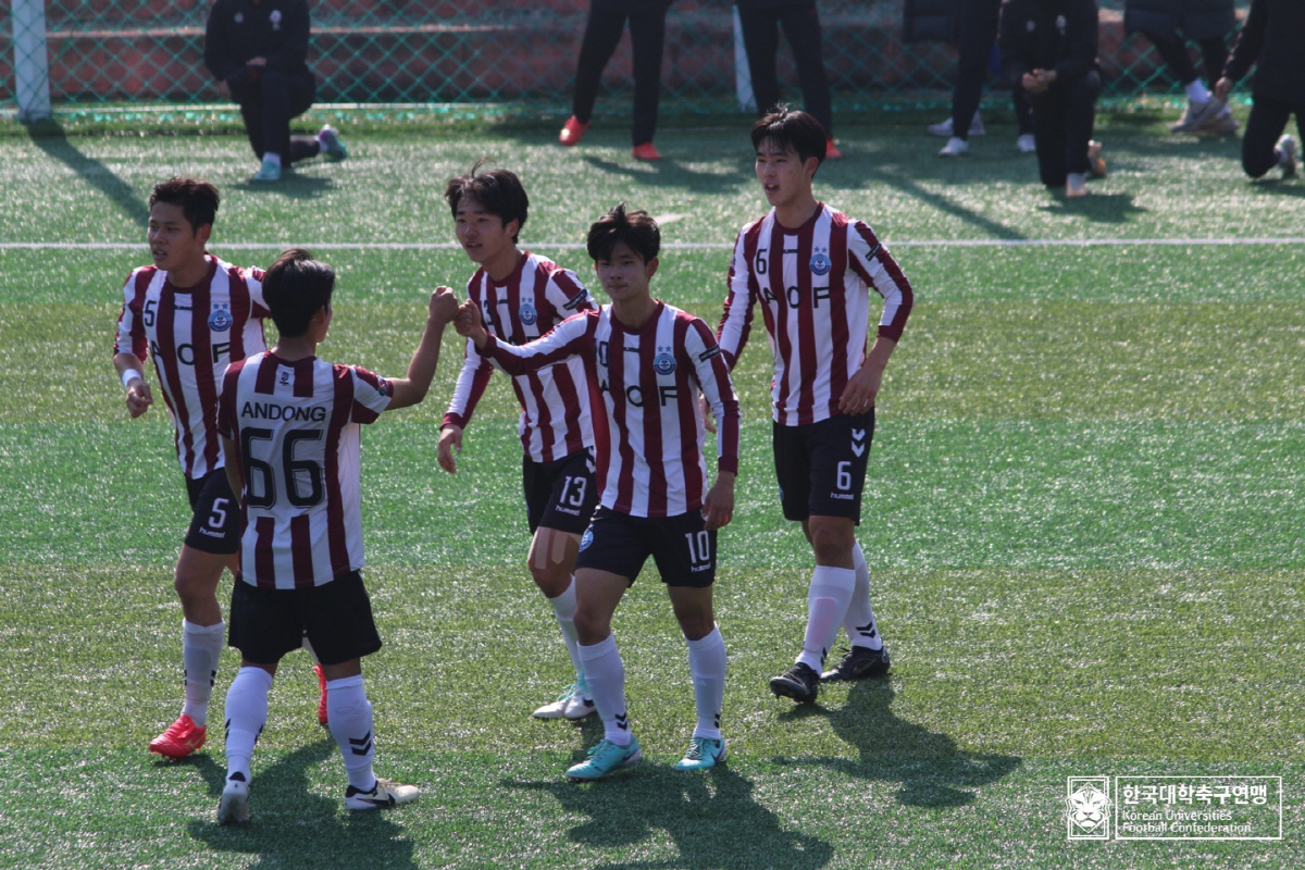 [대학축구]'춘계대회 팡파르' 첫 경기서 아주대, 동국대 3대0 잡고 환…