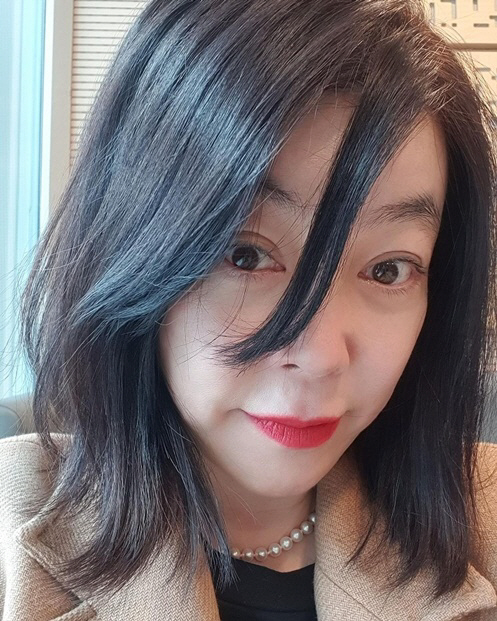 '63세' 최화정, 써마지 시술 효과? 머리숱+피부+동안美 '올타임 레전…