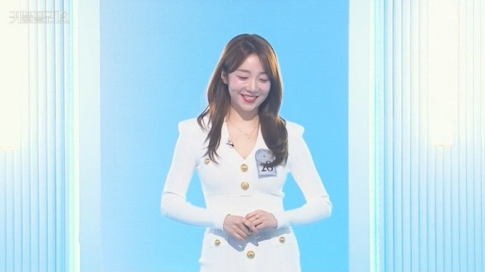 '수지 닮은꼴女'에 男 16명 몰표…연봉 2억 크리에이터 최多 PICK …