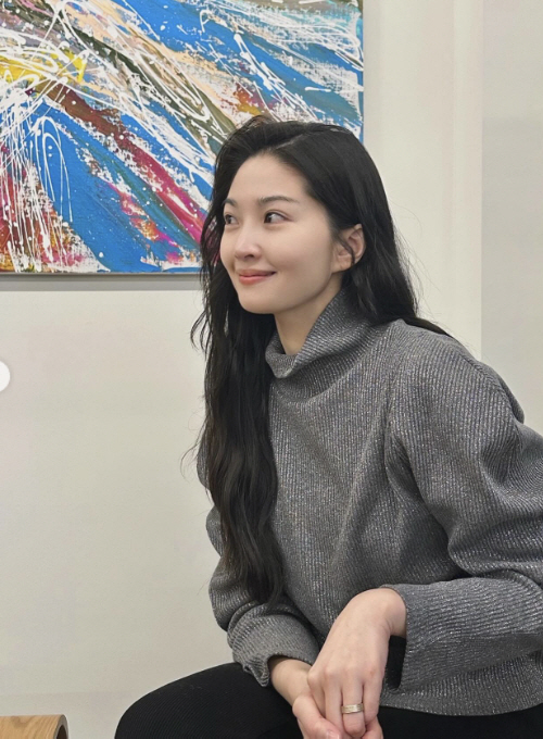 전진♥류이서, 할머님·아버님 모신 곳에 다녀와" 금슬 좋은 부부의 설날 …