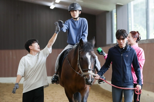 마사회-연세대, 지난해 이어 '치유와 회복-재활승마' 봉사과목 개설
