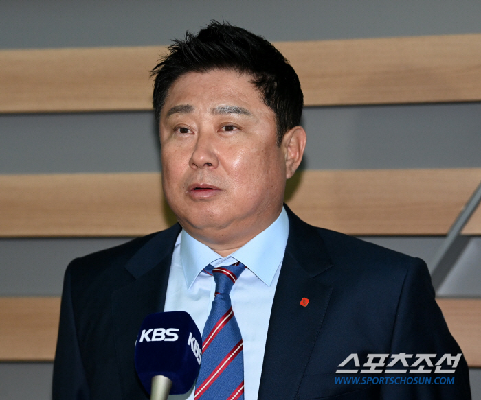 '유통 더비 대폭발' 7년 연속 KS 진출 명장과 초보 감독이 맞붙는다……