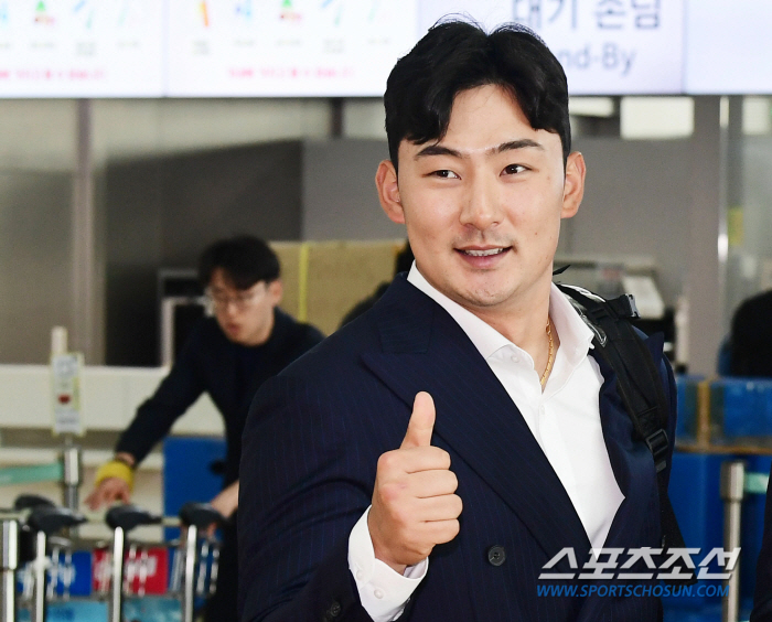 6년 연속 1000이닝 수비. 감독 "줄인다." vs 124억 FA "1…