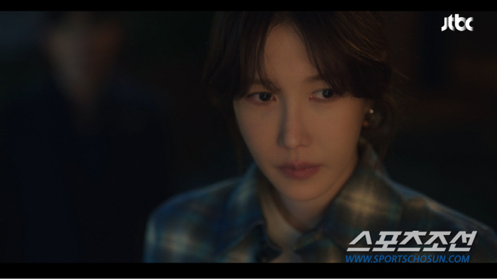 [종합]"딴 생각하지마". 이지아, 오민석 보는 앞에서 강기영과 입맞춤(…