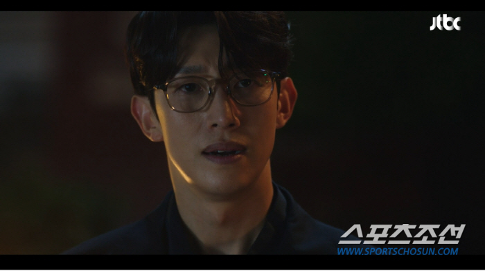 [종합]"딴 생각하지마". 이지아, 오민석 보는 앞에서 강기영과 입맞춤(…