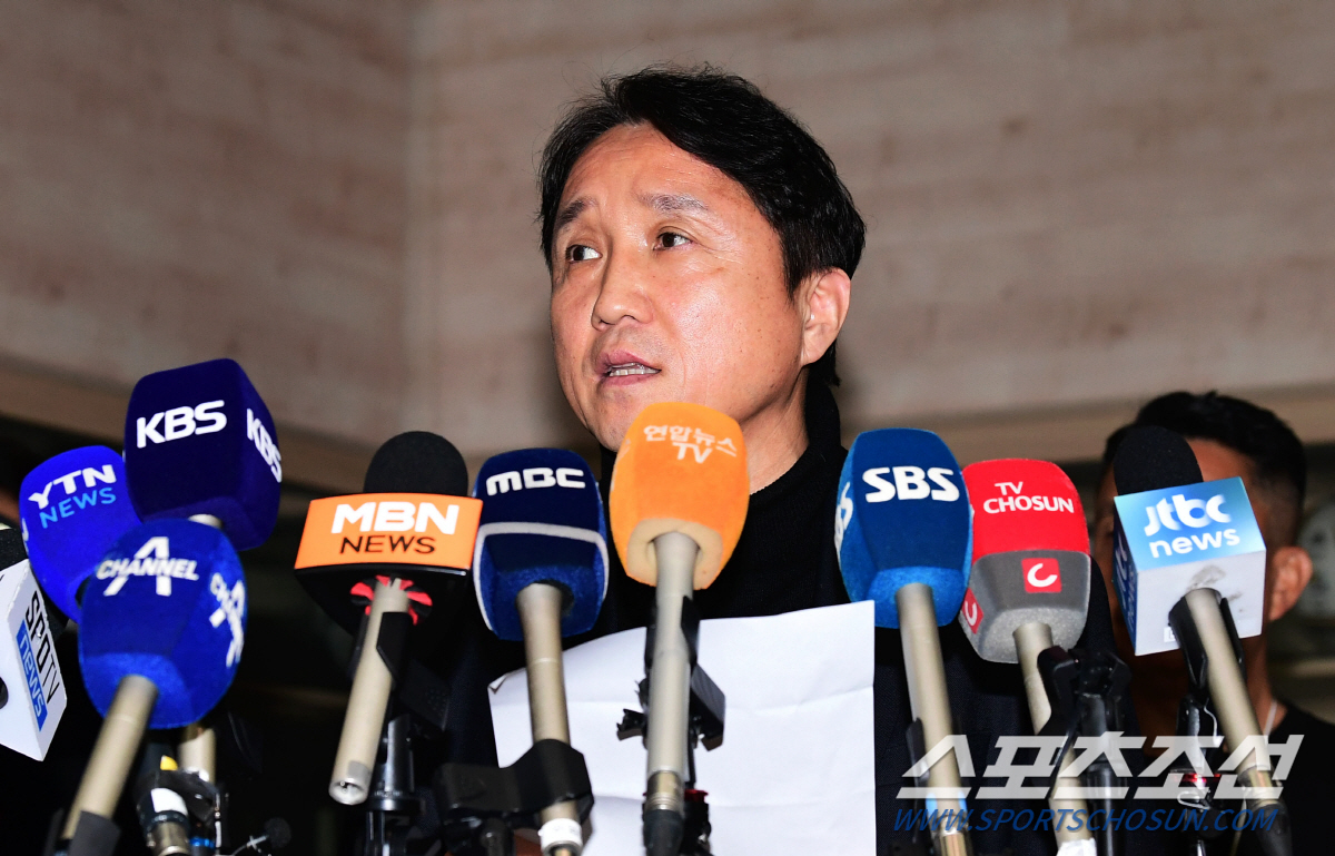 '한국축구 운명이 결정된다' 대한축구협회 16일 긴급임원회의, 정몽규 회…