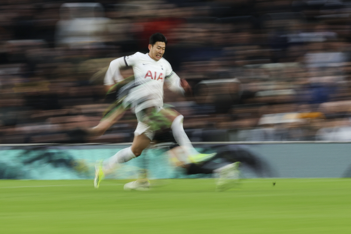 '우디르급 태세전환'. SON 무시+토트넘 하위권 추락 예견했던 EPL …