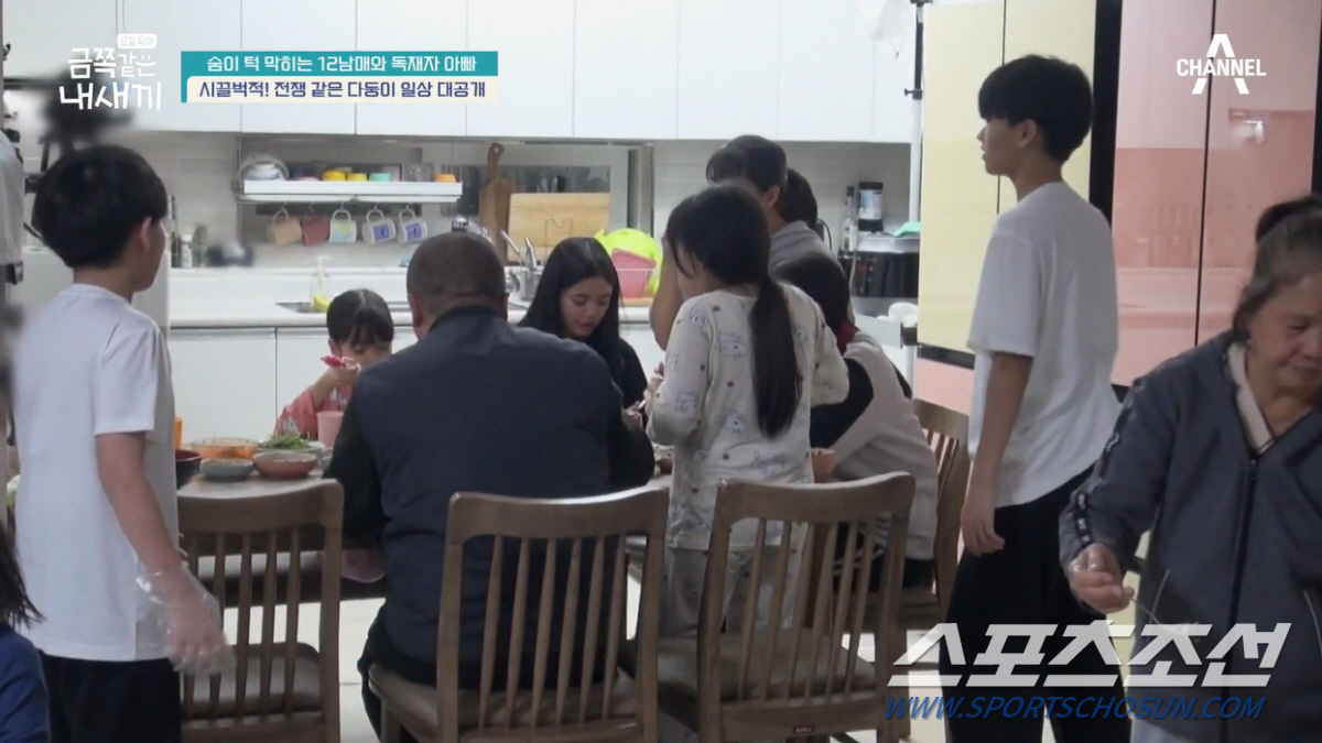 [종합]"동생이 그만 태어났으면 좋겠다". '아들 5명+딸 7명' 국제부…