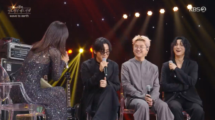 '이상순♥' 이효리, 사랑꾼 이미지 반박 "'효리네민박' 내 모습 가짜"…