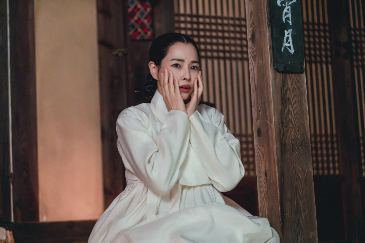 '밤피꽃' 이하늬 "출산 6개월만 액션, 고생했지만 큰 사랑에 보람" 종…