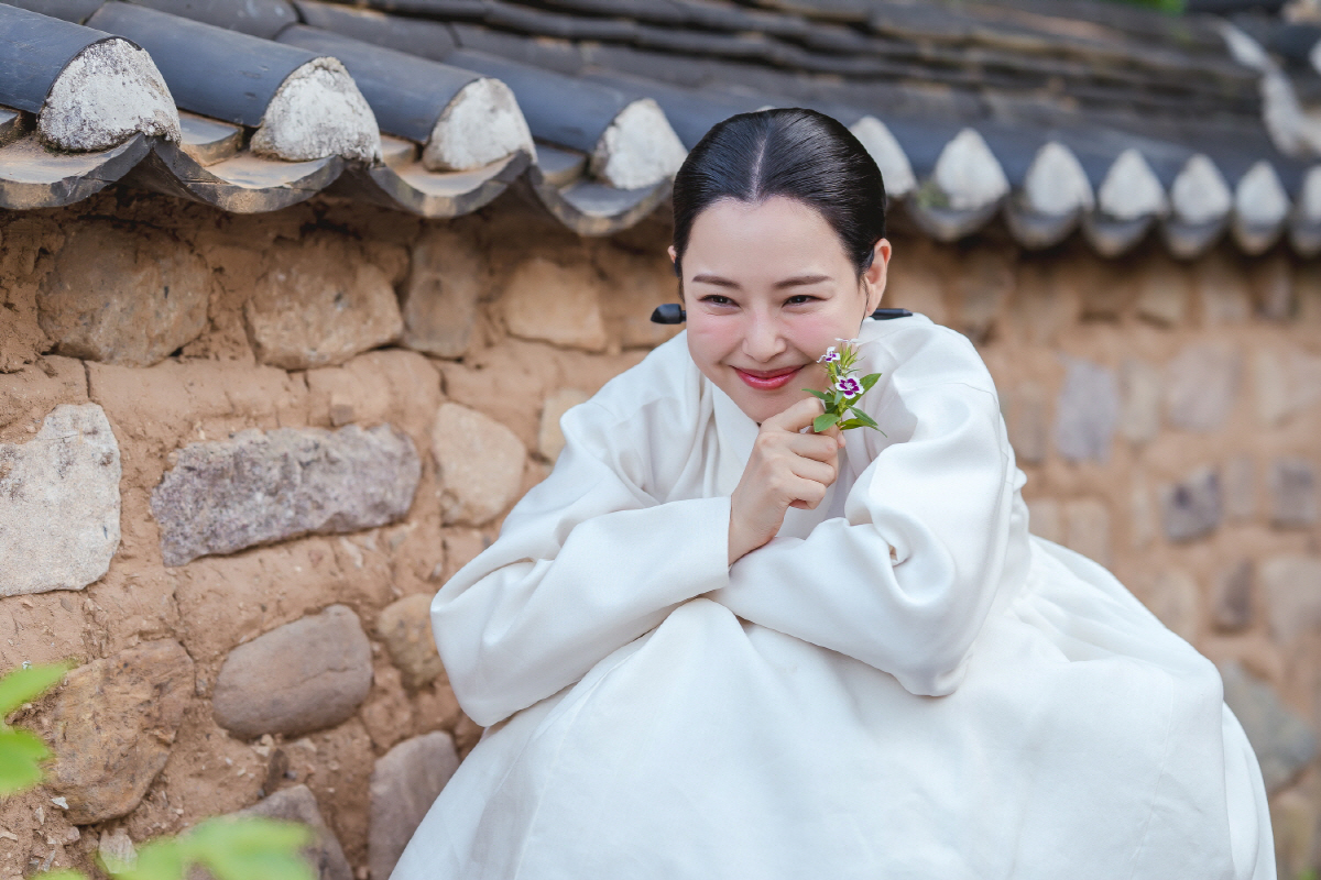 [일문일답] '조선女히어로' 이하늬 "출산 6개월만에 액션…母가 '생각보…