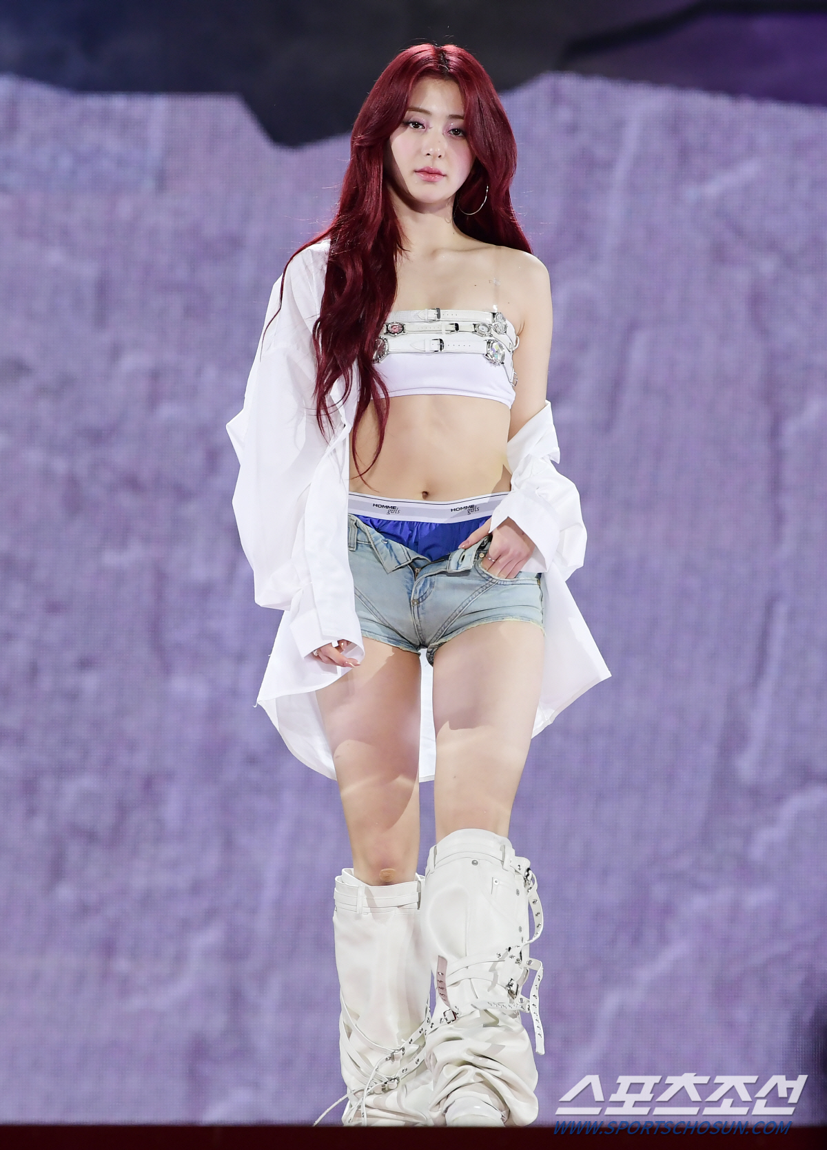 [SC현장] "무대 뒤 '피땀눈물'" 르세라핌, 美 빌보드 '핫100' …