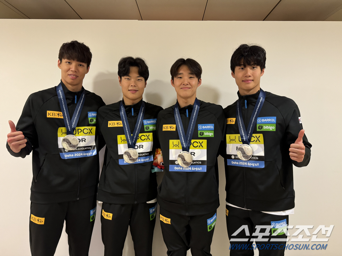 황선우의 확 달라진 '밀당'레이스,'진천선수촌 급파' 실시간 영상분석 피…