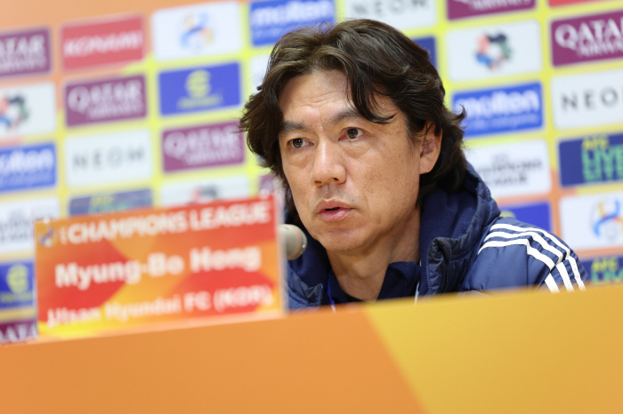 "울산 축구 보여줄 것" ACL 16강 日 원정, 홍명보 감독의 자신감……